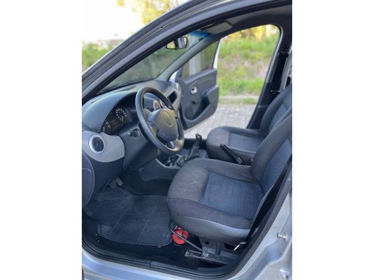 RENAULT - SANDERO - 2010/2011 - Prata - R$ 30.900,00