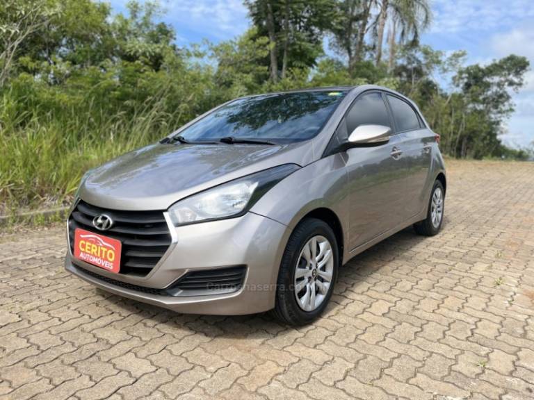 HYUNDAI - HB20 - 2016/2016 - Cinza - R$ 57.900,00