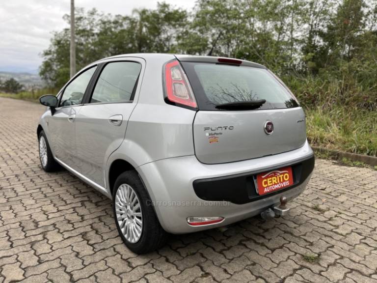 FIAT - PUNTO - 2013/2013 - Prata - R$ 39.900,00
