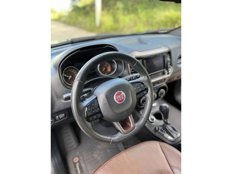 FIAT - TORO - 2020/2021 - Cinza - R$ 136.900,00