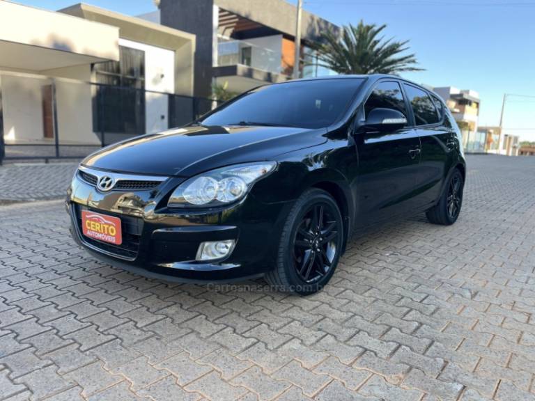 HYUNDAI - I30 - 2011/2011 - Preta - R$ 45.900,00