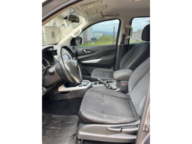 NISSAN - FRONTIER - 2022/2022 - Cinza - R$ 169.900,00