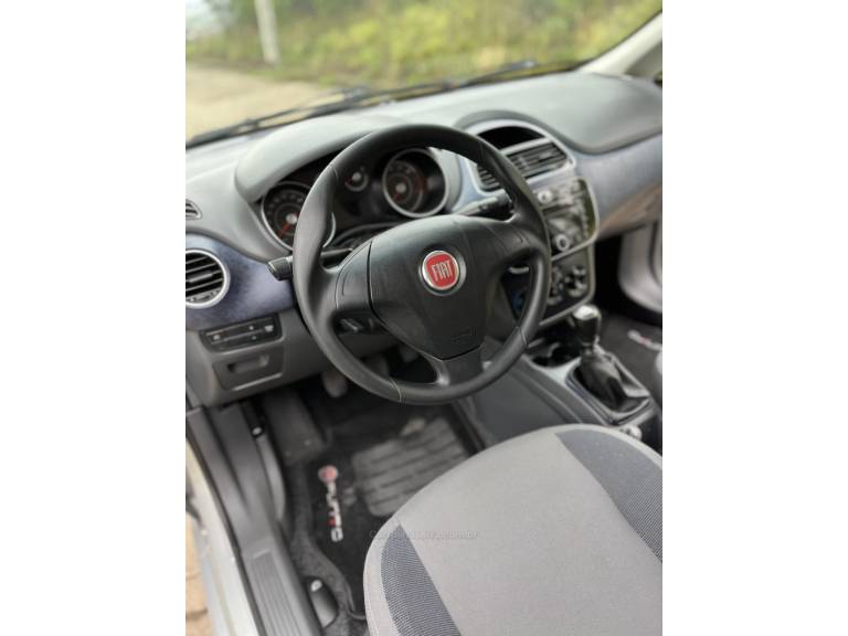 FIAT - PUNTO - 2013/2013 - Prata - R$ 39.900,00