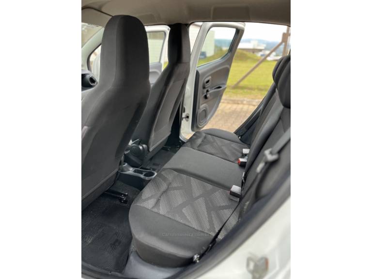 FIAT - MOBI - 2021/2022 - Branca - R$ 51.900,00