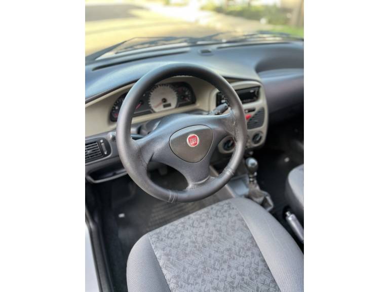 FIAT - PALIO - 2009/2010 - Prata - R$ 30.900,00
