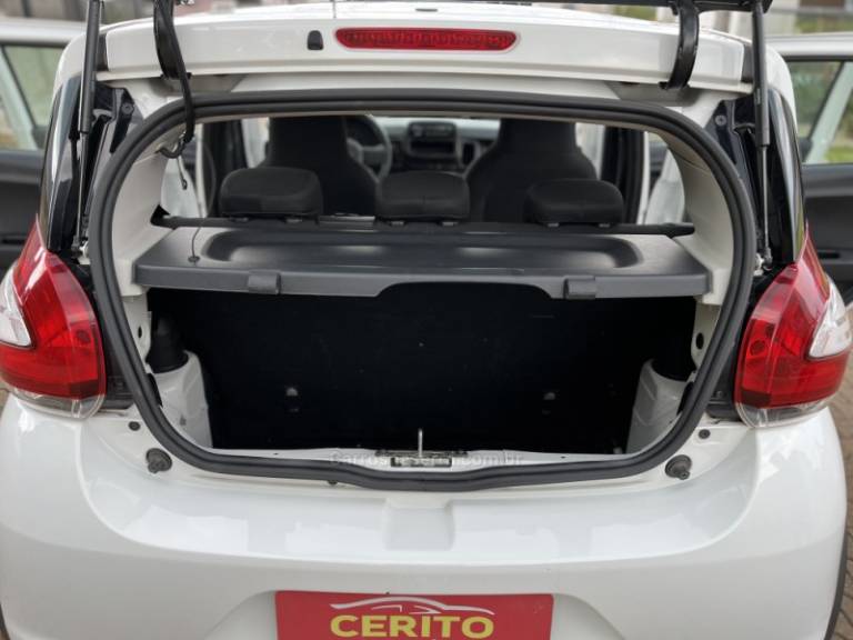 FIAT - MOBI - 2021/2022 - Branca - R$ 51.900,00