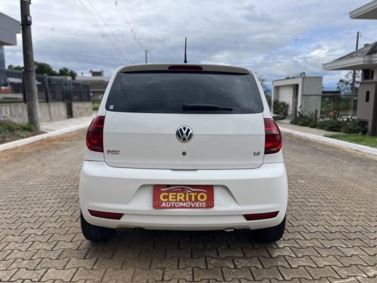 VOLKSWAGEN - FOX - 2013/2013 - Branca - R$ 44.900,00