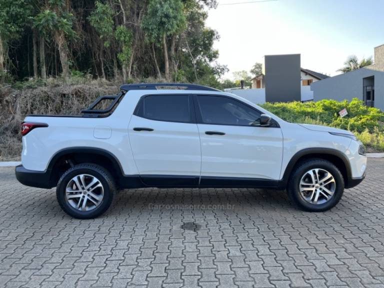 FIAT - TORO - 2020/2021 - Branca - R$ 93.900,00