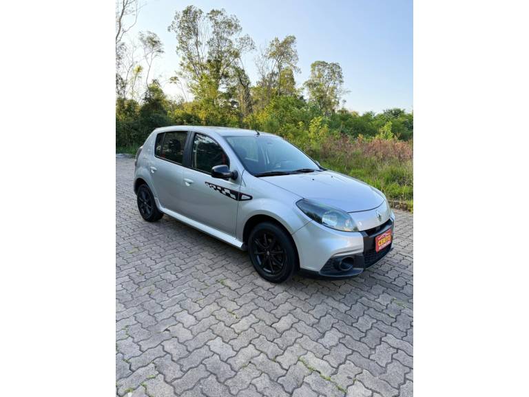 RENAULT - SANDERO - 2014/2014 - Prata - R$ 38.900,00