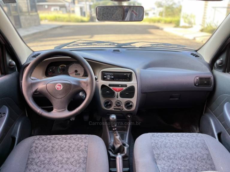 FIAT - PALIO - 2009/2010 - Prata - R$ 30.900,00