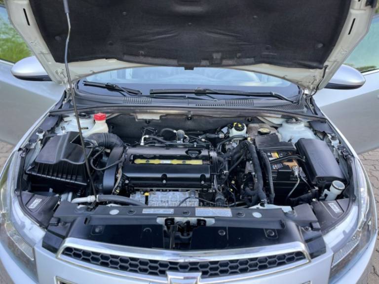 CHEVROLET - CRUZE - 2013/2013 - Prata - R$ 62.900,00