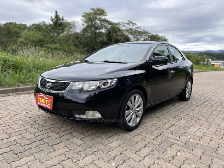 KIA MOTORS - CERATO - 2013/2012 - Preta - R$ 54.900,00