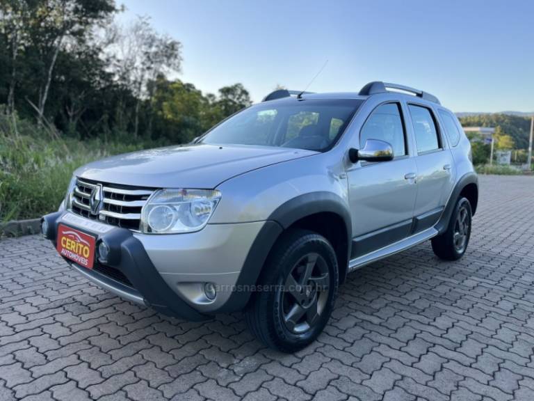 RENAULT - DUSTER - 2013/2013 - Prata - R$ 53.900,00