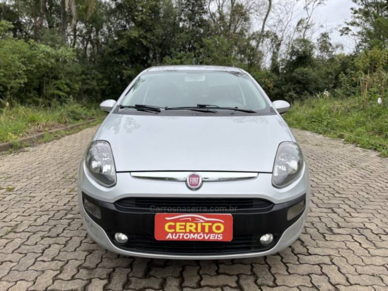 FIAT - PUNTO - 2013/2013 - Prata - R$ 39.900,00