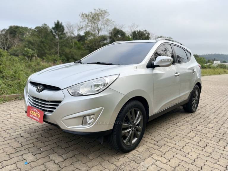 HYUNDAI - IX35 - 2011/2012 - Prata - R$ 69.900,00