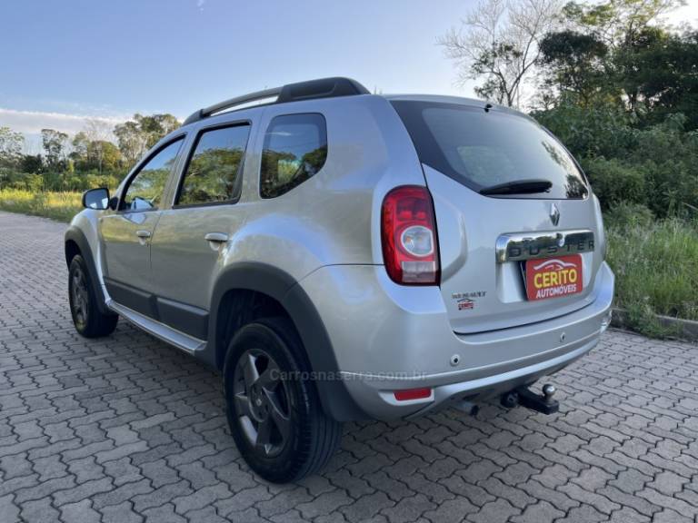 RENAULT - DUSTER - 2013/2013 - Prata - R$ 53.900,00