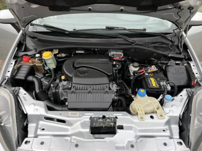 FIAT - PUNTO - 2013/2013 - Prata - R$ 39.900,00