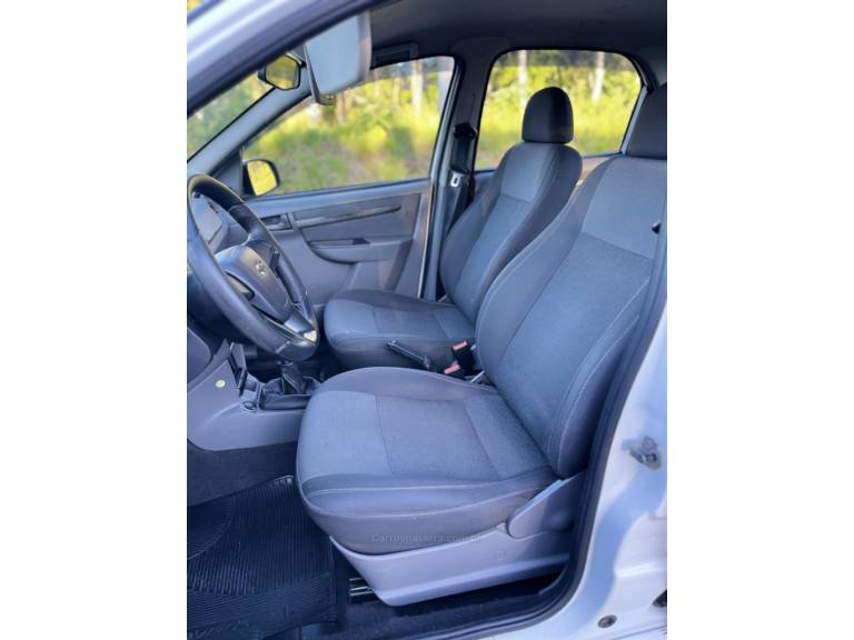 CHEVROLET - PRISMA - 2012/2012 - Branca - R$ 35.900,00