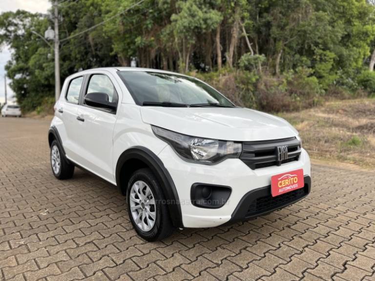 FIAT - MOBI - 2021/2022 - Branca - R$ 51.900,00
