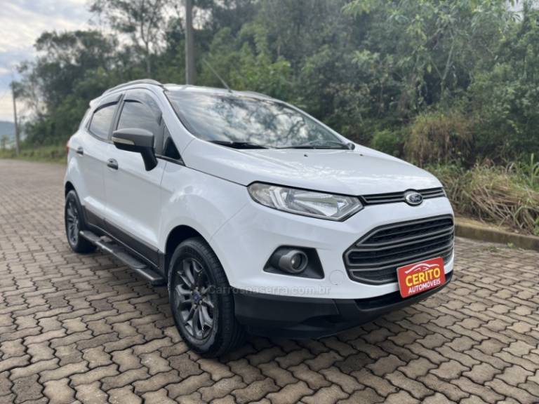 FORD - ECOSPORT - 2012/2013 - Branca - R$ 57.900,00