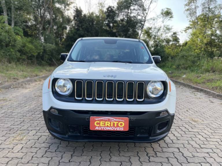 JEEP - RENEGADE - 2016/2017 - Branca - R$ 74.900,00