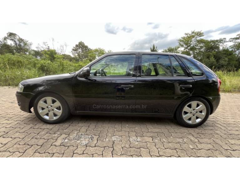 VOLKSWAGEN - GOL - 2010/2011 - Preta - R$ 20.900,00