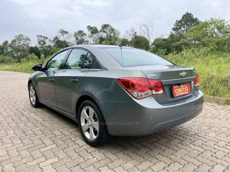 CHEVROLET - CRUZE - 2012/2011 - Cinza - R$ 58.900,00