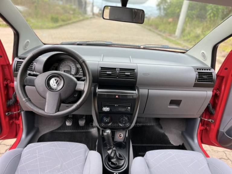 VOLKSWAGEN - SPACEFOX - 2008/2009 - Vermelha - R$ 36.900,00