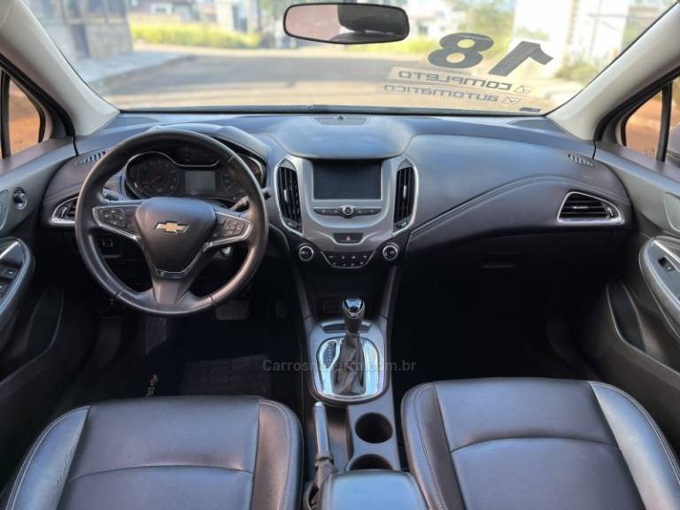 CHEVROLET - CRUZE - 2018/2018 - Branca - R$ 87.900,00