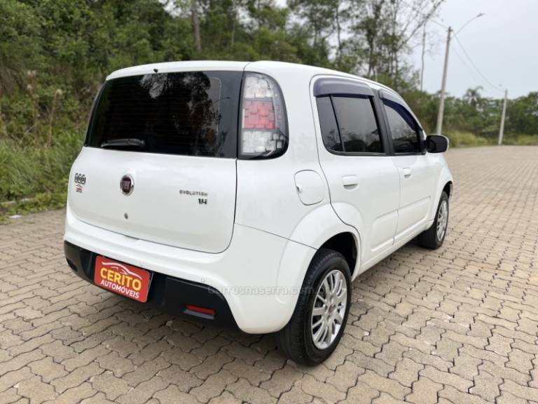 FIAT - UNO - 2016/2016 - Branca - R$ 49.900,00