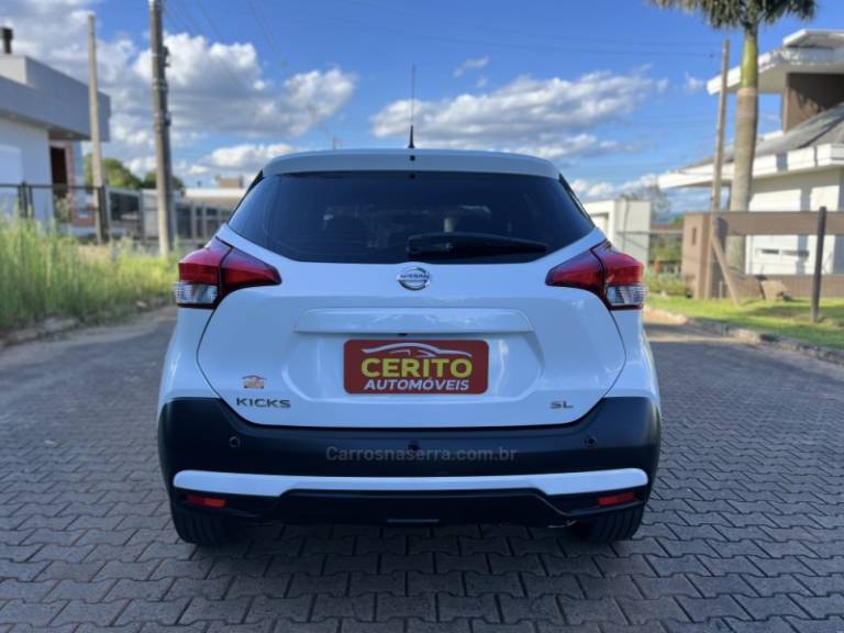 NISSAN - KICKS - 2019/2020 - Branca - R$ 92.900,00