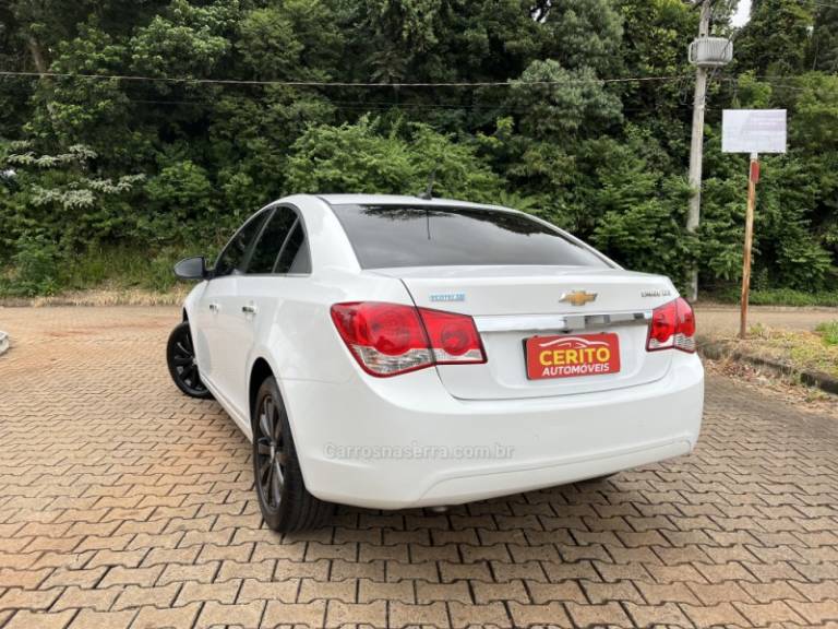 CHEVROLET - CRUZE - 2014/2014 - Branca - R$ 69.900,00