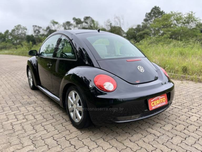 VOLKSWAGEN - NEW BEETLE - 2009/2008 - Preta - R$ 49.900,00