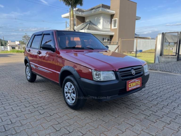 FIAT - UNO - 2010/2010 - Vermelha - R$ 23.900,00