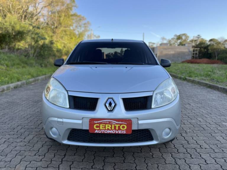 RENAULT - SANDERO - 2010/2011 - Prata - R$ 30.900,00