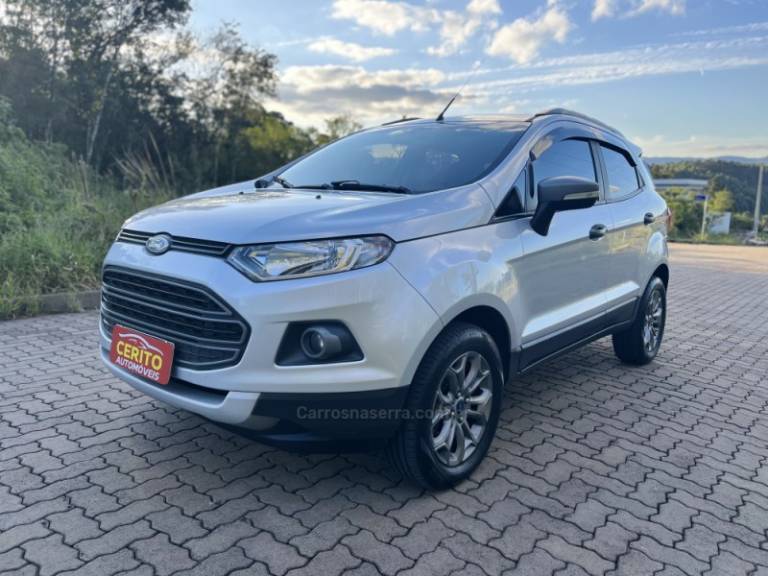 FORD - ECOSPORT - 2015/2016 - Prata - R$ 63.900,00