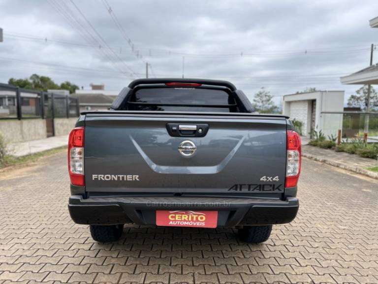 NISSAN - FRONTIER - 2022/2022 - Cinza - R$ 169.900,00