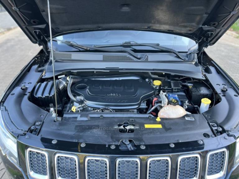 JEEP - COMPASS - 2017/2017 - Preta - R$ 95.900,00
