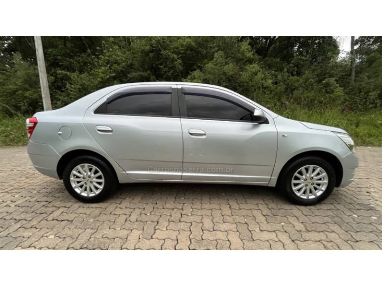 CHEVROLET - COBALT - 2013/2013 - Prata - R$ 48.900,00