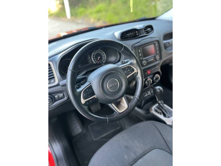 JEEP - RENEGADE - 2015/2016 - Vermelha - R$ 74.900,00