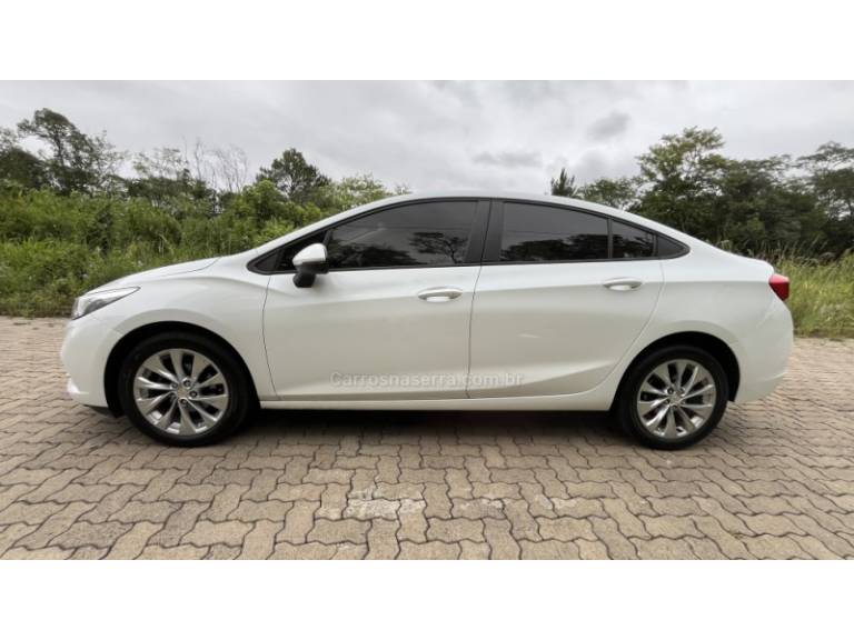 CHEVROLET - CRUZE - 2018/2018 - Branca - R$ 88.900,00