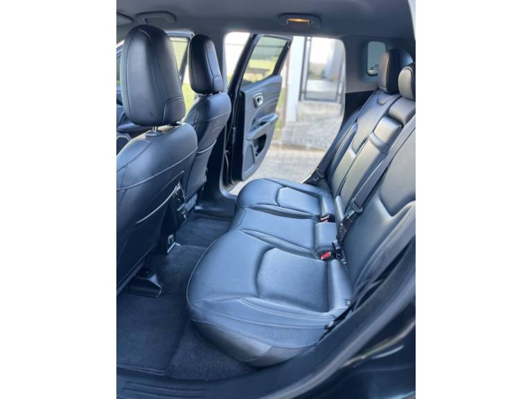 JEEP - COMPASS - 2022/2022 - Preta - R$ 135.900,00