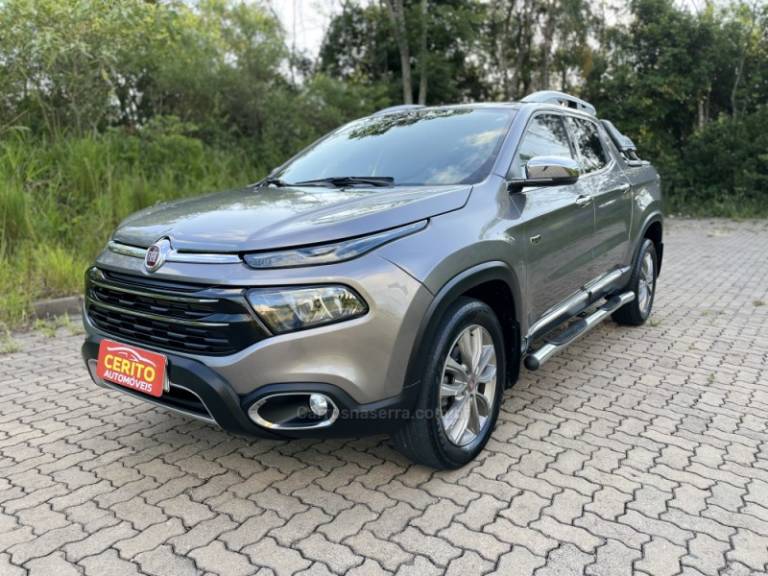 FIAT - TORO - 2020/2021 - Cinza - R$ 136.900,00