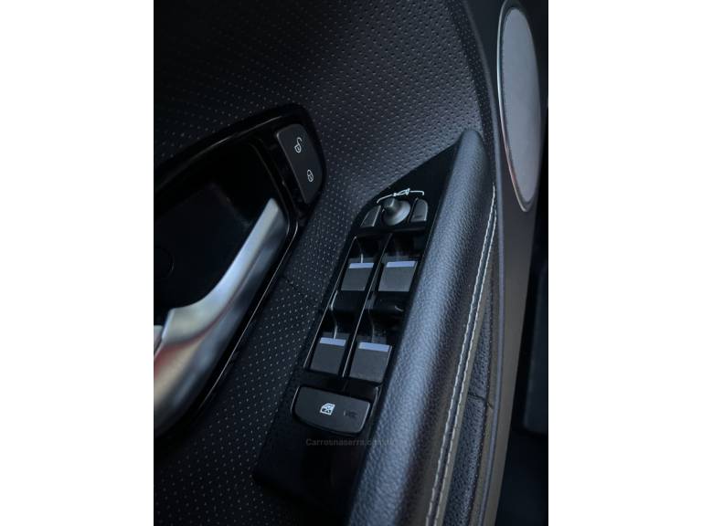 LAND ROVER - RANGE ROVER EVOQUE - 2014/2015 - Vermelha - R$ 129.900,00