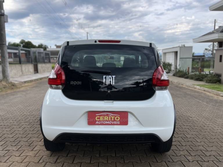 FIAT - MOBI - 2021/2022 - Branca - R$ 51.900,00
