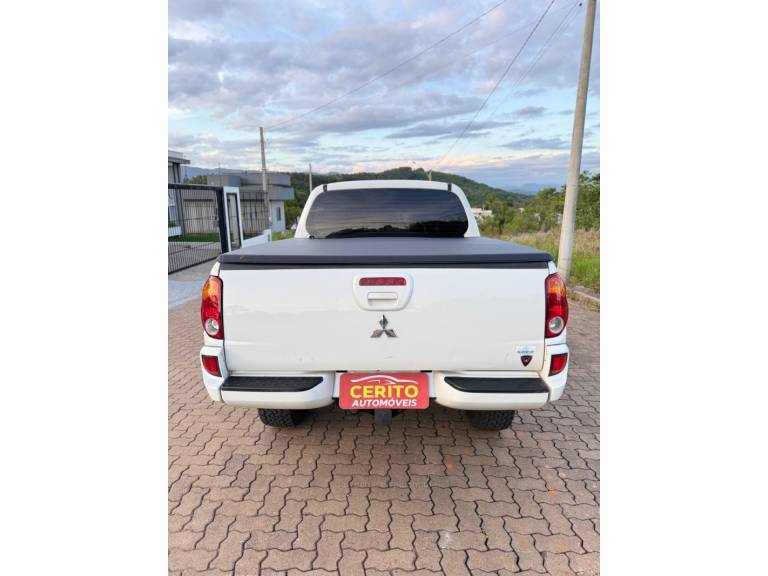 MITSUBISHI - L200 TRITON - 2015/2015 - Branca - R$ 129.900,00