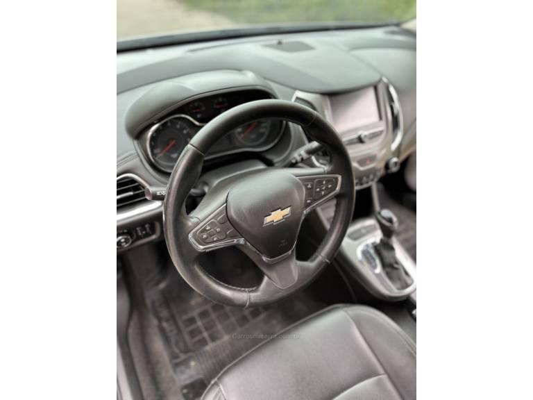 CHEVROLET - CRUZE - 2018/2018 - Branca - R$ 88.900,00