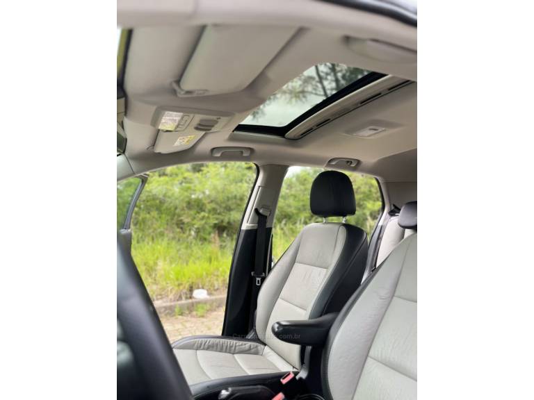 CHEVROLET - TRACKER - 2015/2015 - Branca - R$ 75.900,00