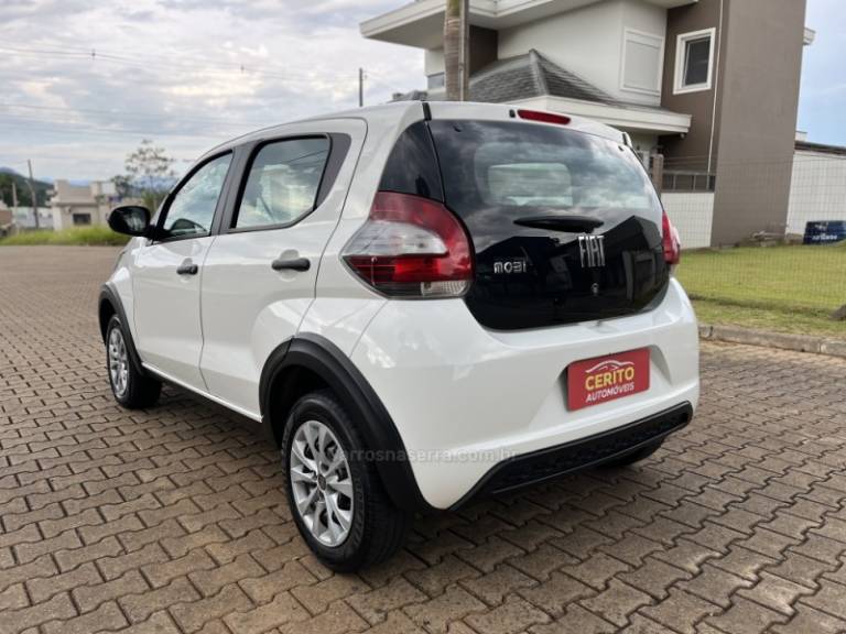 FIAT - MOBI - 2021/2022 - Branca - R$ 51.900,00