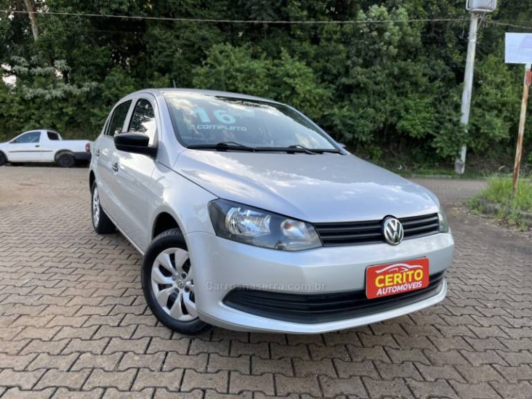 VOLKSWAGEN - GOL - 2015/2016 - Prata - R$ 48.900,00